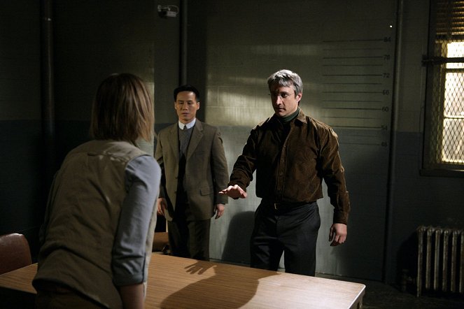 Law & Order: Special Victims Unit - Season 9 - Alternate - Van film - BD Wong, Bronson Pinchot