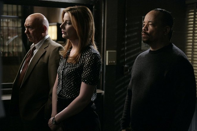Law & Order: Special Victims Unit - Season 9 - Impulsive - Photos - Dann Florek, Diane Neal, Ice-T