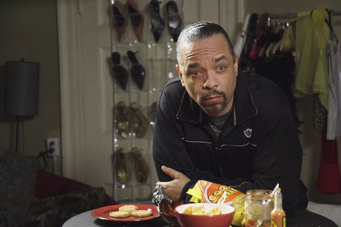 Law & Order: Special Victims Unit - Fight - Photos - Ice-T