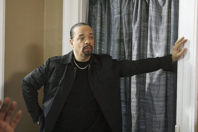 Law & Order: Special Victims Unit - Fight - Van film - Ice-T