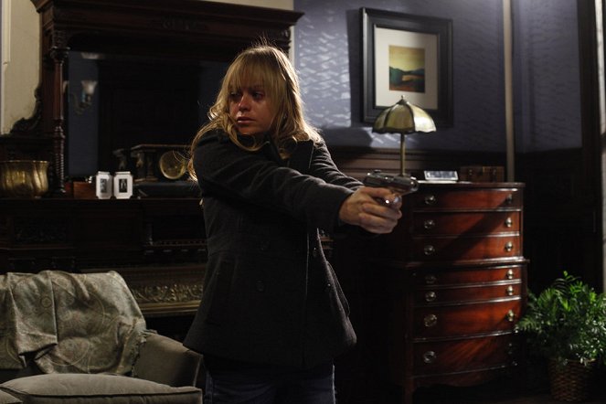 Law & Order: Special Victims Unit - Possessed - Photos - Taryn Manning