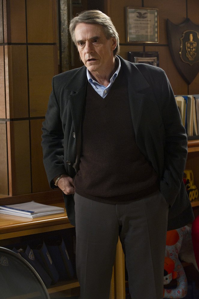 Law & Order: Special Victims Unit - Therapie - Filmfotos - Jeremy Irons
