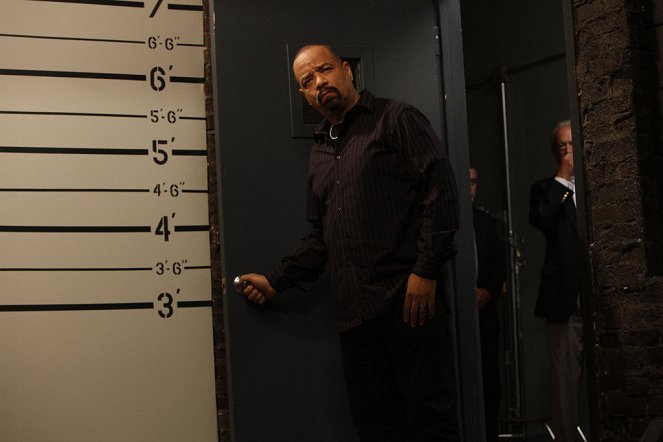 Law & Order: Special Victims Unit - Season 13 - Scorched Earth - Photos - Ice-T