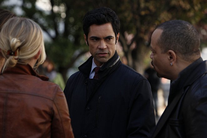 Law & Order: Special Victims Unit - Lost Traveler - Photos - Danny Pino