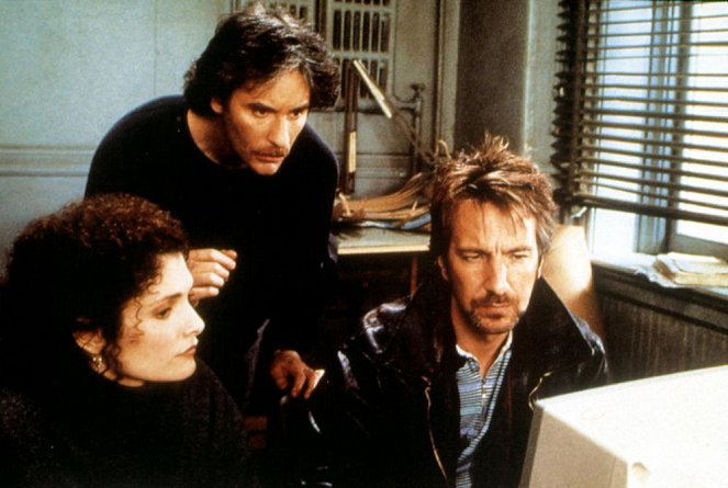 El asesino del calendario - De la película - Mary Elizabeth Mastrantonio, Kevin Kline, Alan Rickman