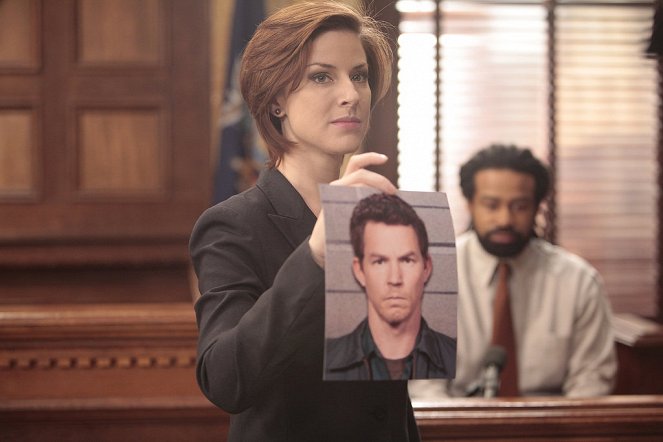 Law & Order: Special Victims Unit - Valentine's Day - Photos - Diane Neal