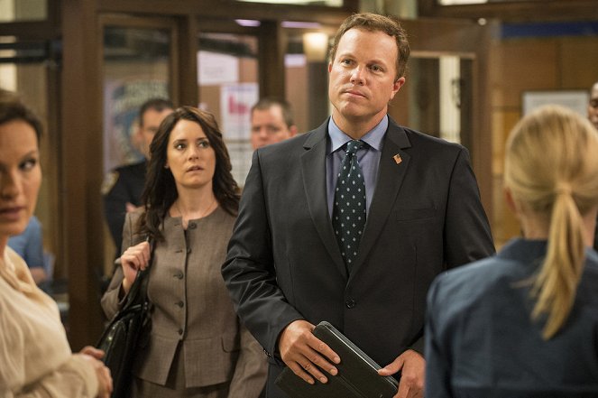 Law & Order: Special Victims Unit - Lost Reputation - Photos - Paget Brewster, Adam Baldwin