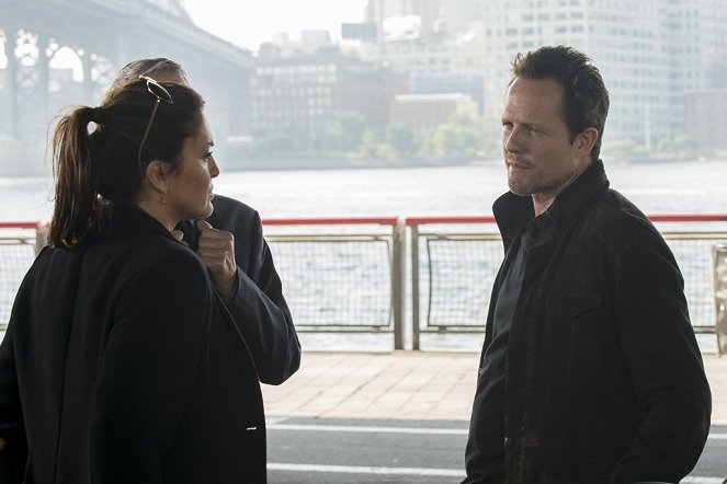 Law & Order: Special Victims Unit - Lost Reputation - Photos - Dean Winters