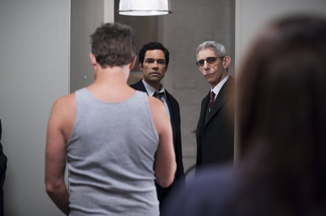 Law & Order: Special Victims Unit - Undercover Blue - Photos - Danny Pino, Richard Belzer