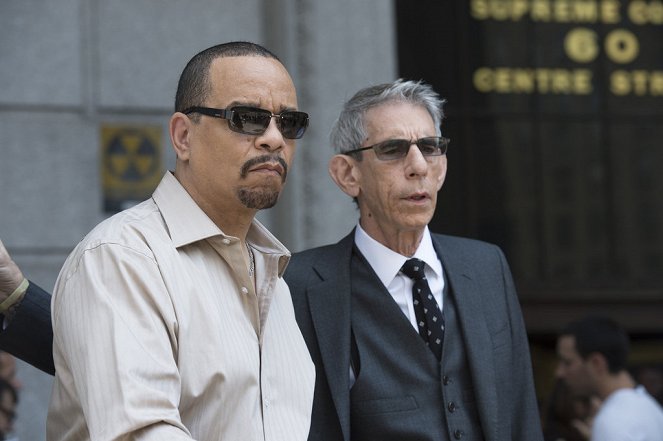 Law & Order: Special Victims Unit - Season 15 - American Tragedy - Photos - Ice-T, Richard Belzer