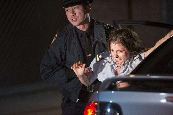 Law & Order: Special Victims Unit - Season 15 - Kriegsrecht - Filmfotos - Shiri Appleby