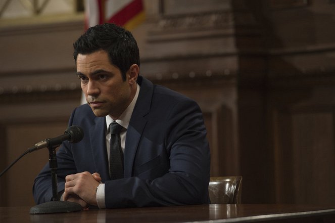 Law & Order: Special Victims Unit - Season 15 - Amaro's One-Eighty - Photos - Danny Pino