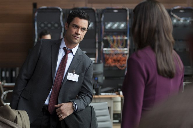 Law & Order: Special Victims Unit - Jersey Breakdown - Photos - Danny Pino