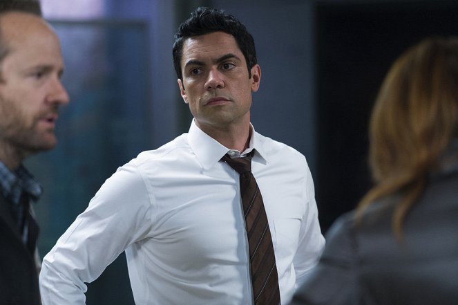Law & Order: Special Victims Unit - Season 15 - Wednesday's Child - Photos - Danny Pino