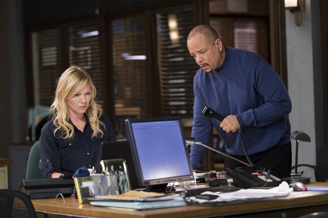 Law & Order: Special Victims Unit - Verzockt - Filmfotos - Kelli Giddish, Ice-T