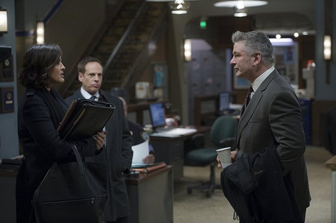 Law & Order: Special Victims Unit - Season 15 - Macht des Wortes - Filmfotos - Mariska Hargitay, Alec Baldwin