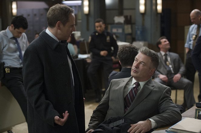 Law & Order: Special Victims Unit - Season 15 - Criminal Stories - Photos - Alec Baldwin