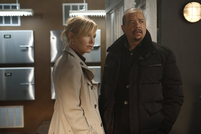 Law & Order: Special Victims Unit - Criminal Stories - Van film - Kelli Giddish, Ice-T