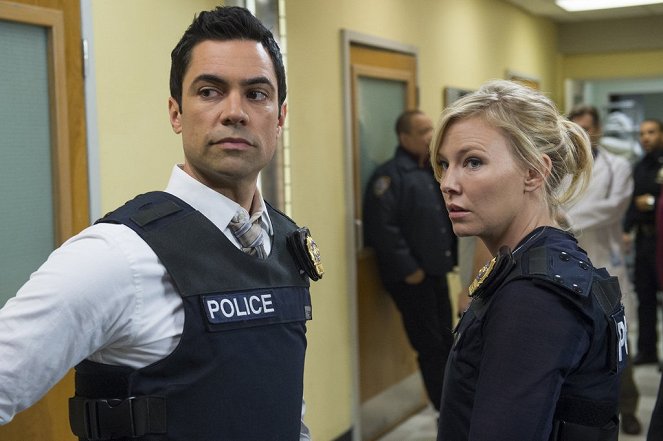 Law & Order: Special Victims Unit - Beast's Obsession - Photos - Danny Pino, Kelli Giddish