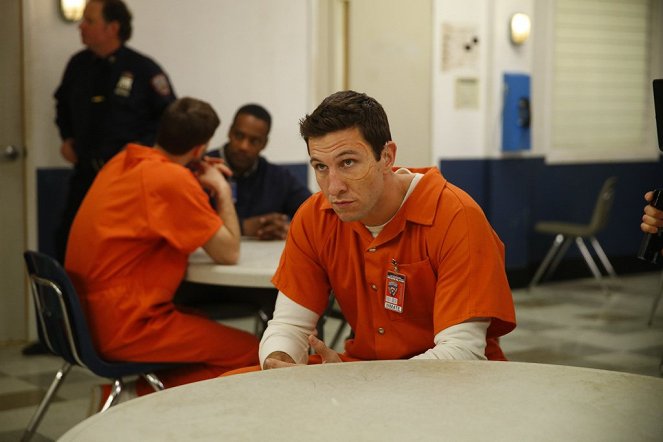 Law & Order: Special Victims Unit - Season 15 - Beast's Obsession - Photos - Pablo Schreiber