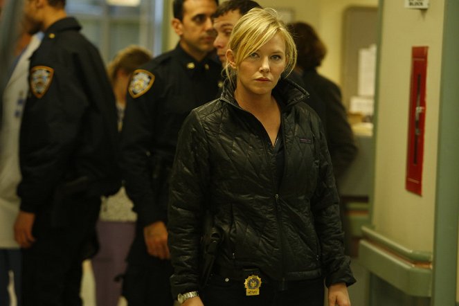 Law & Order: Special Victims Unit - Post Mortem - Dreharbeiten - Kelli Giddish
