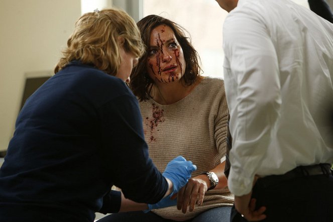 Ley y Orden: Unidad de Víctimas Especiales - Post-Mortem Blues - De la película - Mariska Hargitay