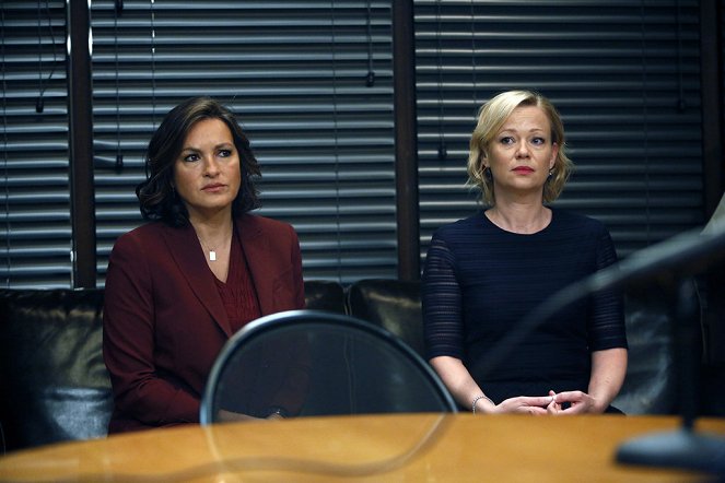 Law & Order: Special Victims Unit - Reasonable Doubt - Van film - Mariska Hargitay, Samantha Mathis