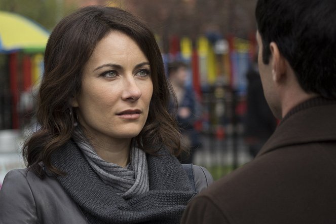 Law & Order: Special Victims Unit - Thought Criminal - Photos - Laura Benanti