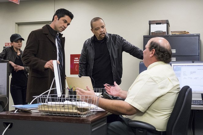 Law & Order: Special Victims Unit - Thought Criminal - Photos - Danny Pino, Ice-T