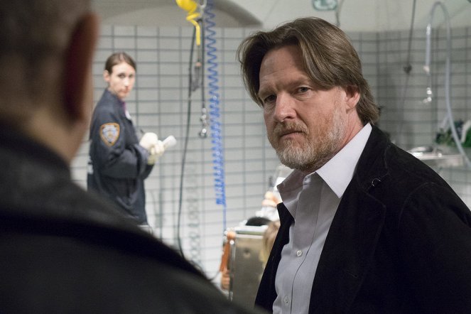 Law & Order: Special Victims Unit - Thought Criminal - Photos - Donal Logue