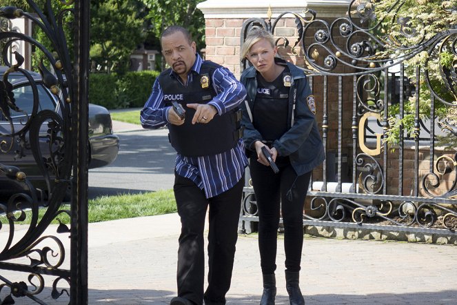 Law & Order: Special Victims Unit - Season 16 - Girls Disappeared - Photos - Ice-T, Kelli Giddish