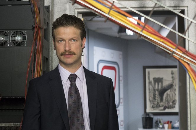 Law & Order: Special Victims Unit - Season 16 - Girls Disappeared - Photos - Peter Scanavino