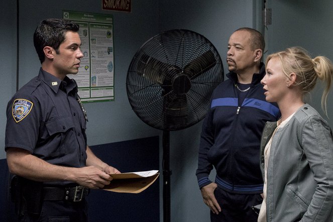 New York, unité spéciale - Season 16 - Mère de cœur - Film - Danny Pino, Ice-T, Kelli Giddish