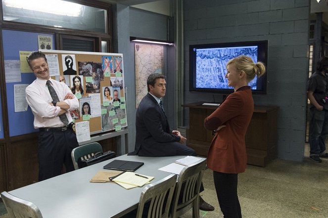 Law & Order: Special Victims Unit - Girls Disappeared - Photos - Peter Scanavino, Raúl Esparza, Kelli Giddish