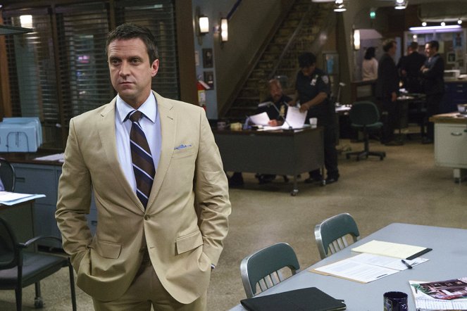 Law & Order: Special Victims Unit - Season 16 - Girls Disappeared - Photos - Raúl Esparza