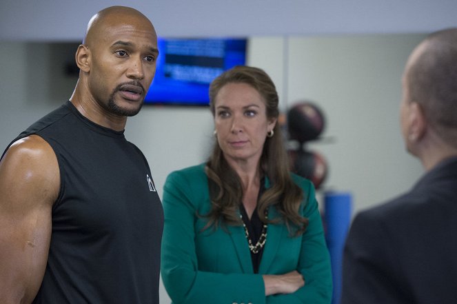 Esküdt ellenségek: Különleges ügyosztály - Season 16 - American Disgrace - Filmfotók - Henry Simmons, Elizabeth Marvel