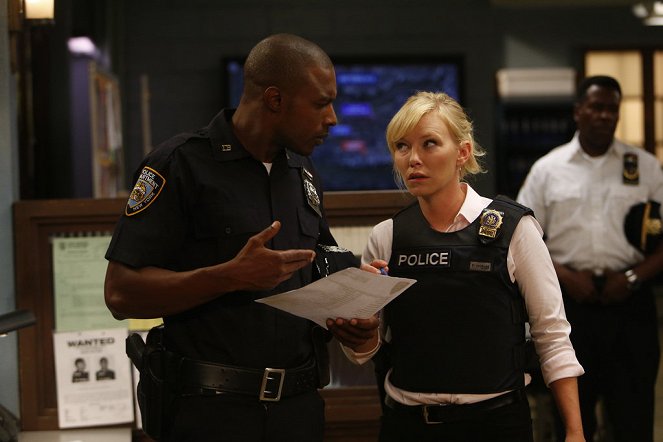 Law & Order: Special Victims Unit - Season 16 - Holden's Manifesto - Van de set - Kelli Giddish