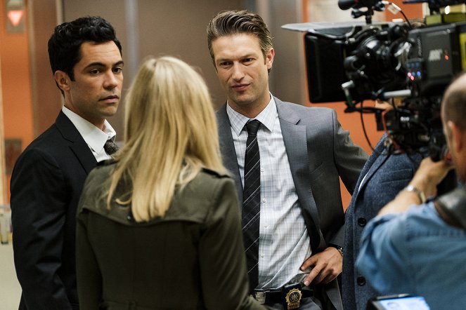 Law & Order: Special Victims Unit - Glasgowman's Wrath - Making of - Danny Pino, Peter Scanavino