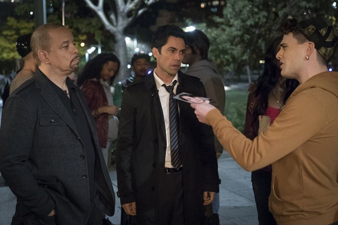 Law & Order: Special Victims Unit - Season 16 - Chicago Crossover - Photos - Ice-T, Danny Pino