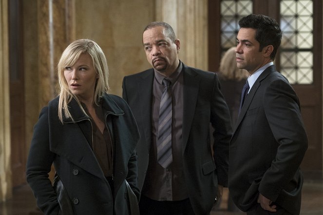 Law & Order: Special Victims Unit - Forgiving Rollins - Photos - Kelli Giddish, Ice-T, Danny Pino