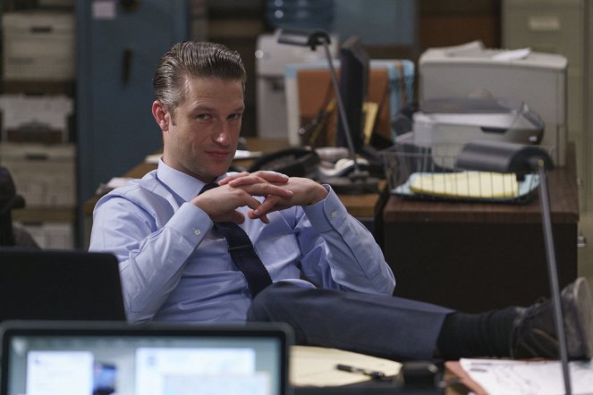 Law & Order: Special Victims Unit - Decaying Morality - Van film - Peter Scanavino