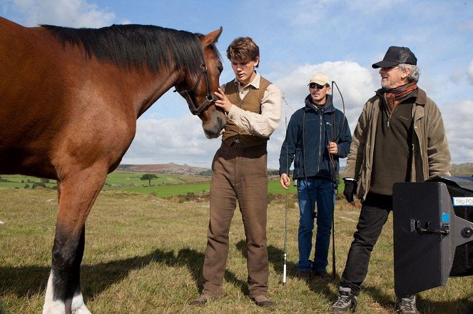 Válečný kůň - Z natáčení - Jeremy Irvine, Steven Spielberg