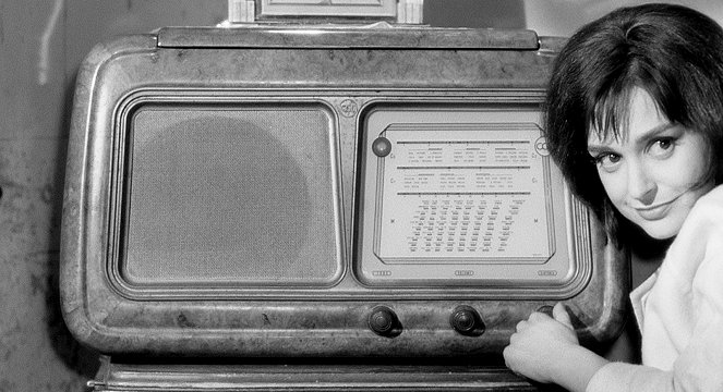 Forradalom előtt - Filmfotók - Adriana Asti