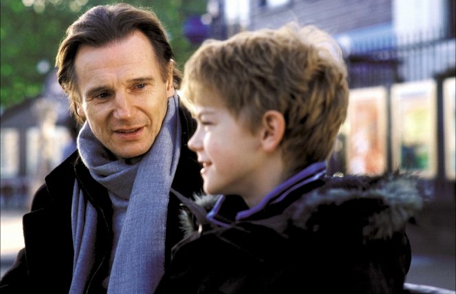 To właśnie miłość - Z filmu - Liam Neeson, Thomas Brodie-Sangster