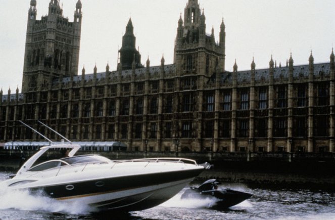 James Bond 007 - Die Welt ist nicht genug - Filmfotos