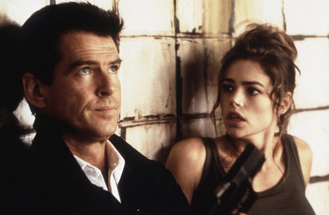 A világ nem elég - Filmfotók - Pierce Brosnan, Denise Richards