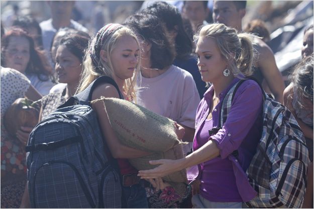 Surferka z charakterem - Z filmu - AnnaSophia Robb, Carrie Underwood