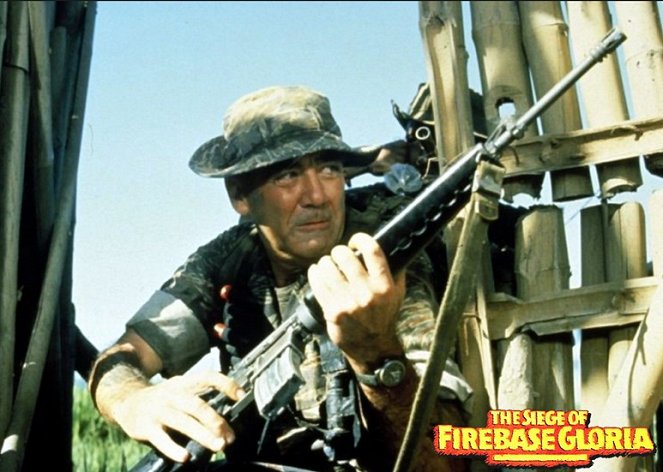 The Siege of Firebase Gloria - Fotocromos - R. Lee Ermey