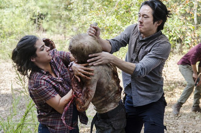 The Walking Dead - Remember - Van film - Alanna Masterson, Steven Yeun