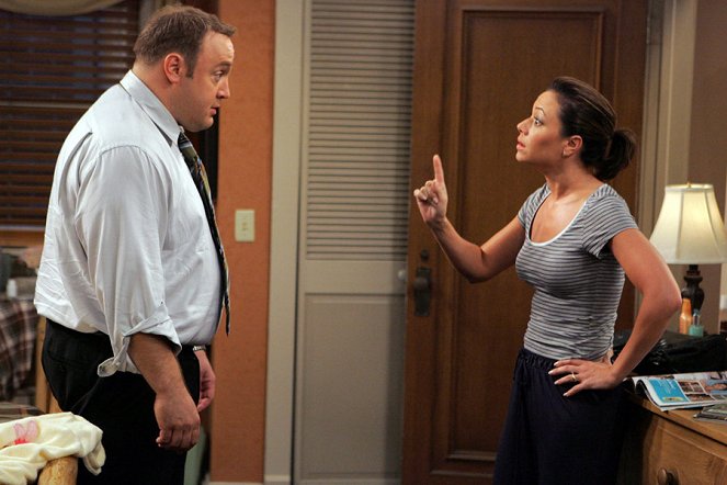 The King of Queens - Photos - Kevin James, Leah Remini